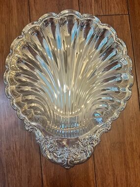 Vintage Silver plated Shell Dish - With Original Box